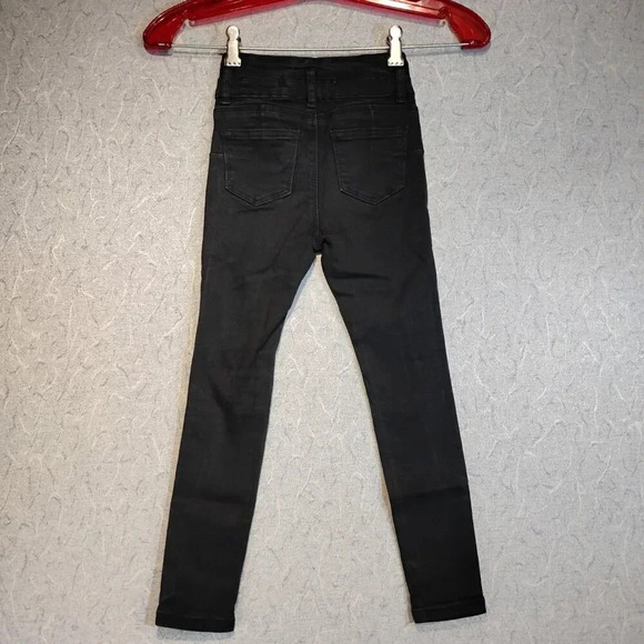 Urban Kids Black Distressed Denim Jeans in Size 6 - Picture 10 of 13